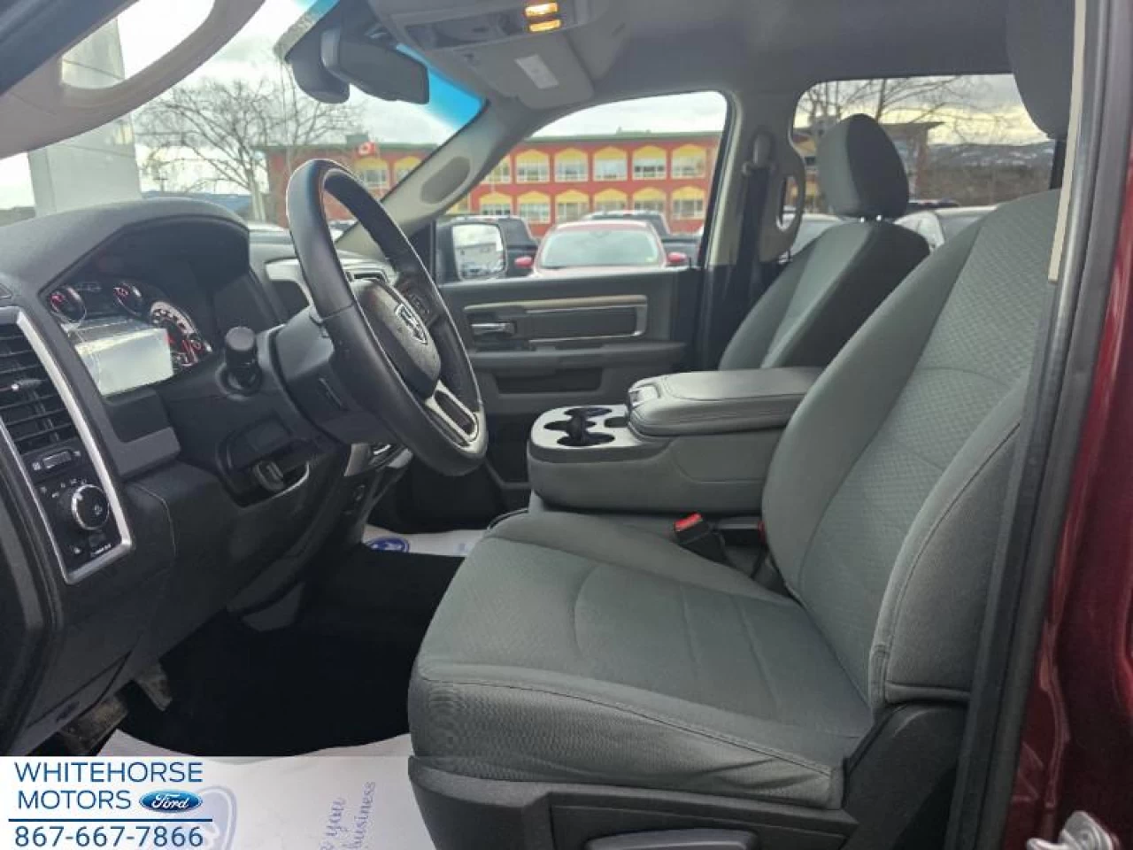 2018 Ram 1500 SLT Image principale