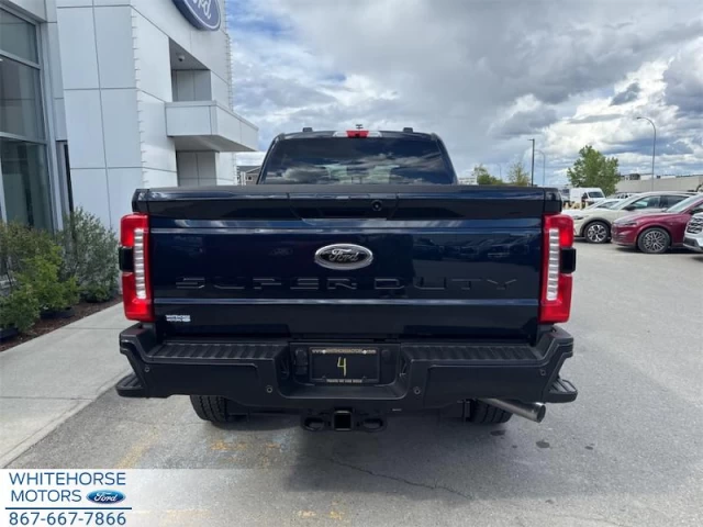 Ford F-350 Super Duty XLT 2025