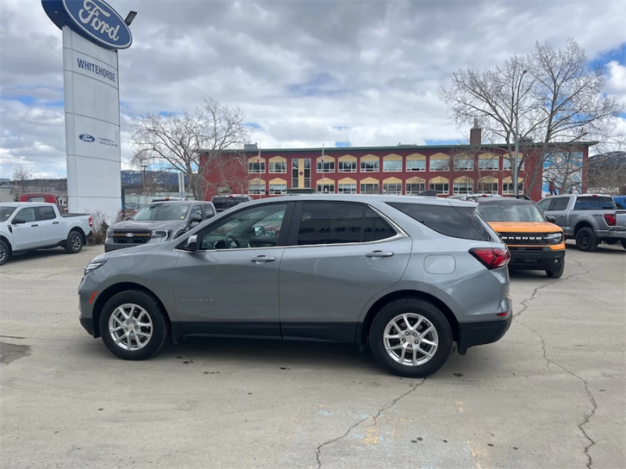 2024 Chevrolet Equinox LT Main Image