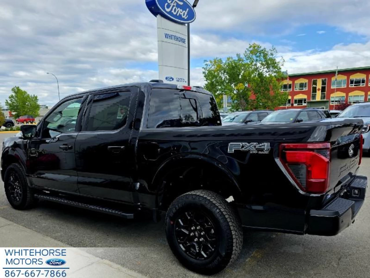 2025 Ford F-150 XLT Main Image