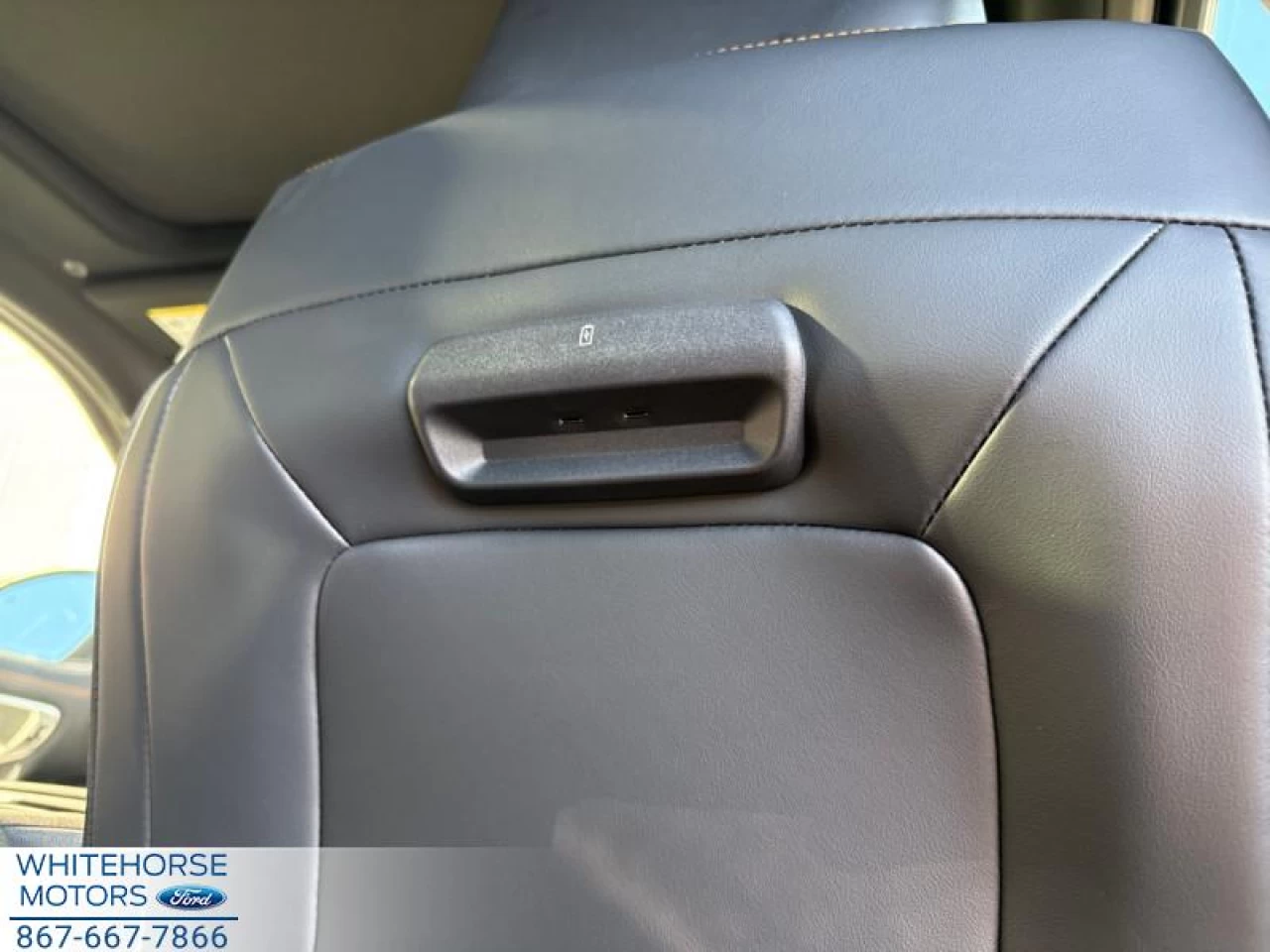 2025 Ford Expedition Tremor Main Image