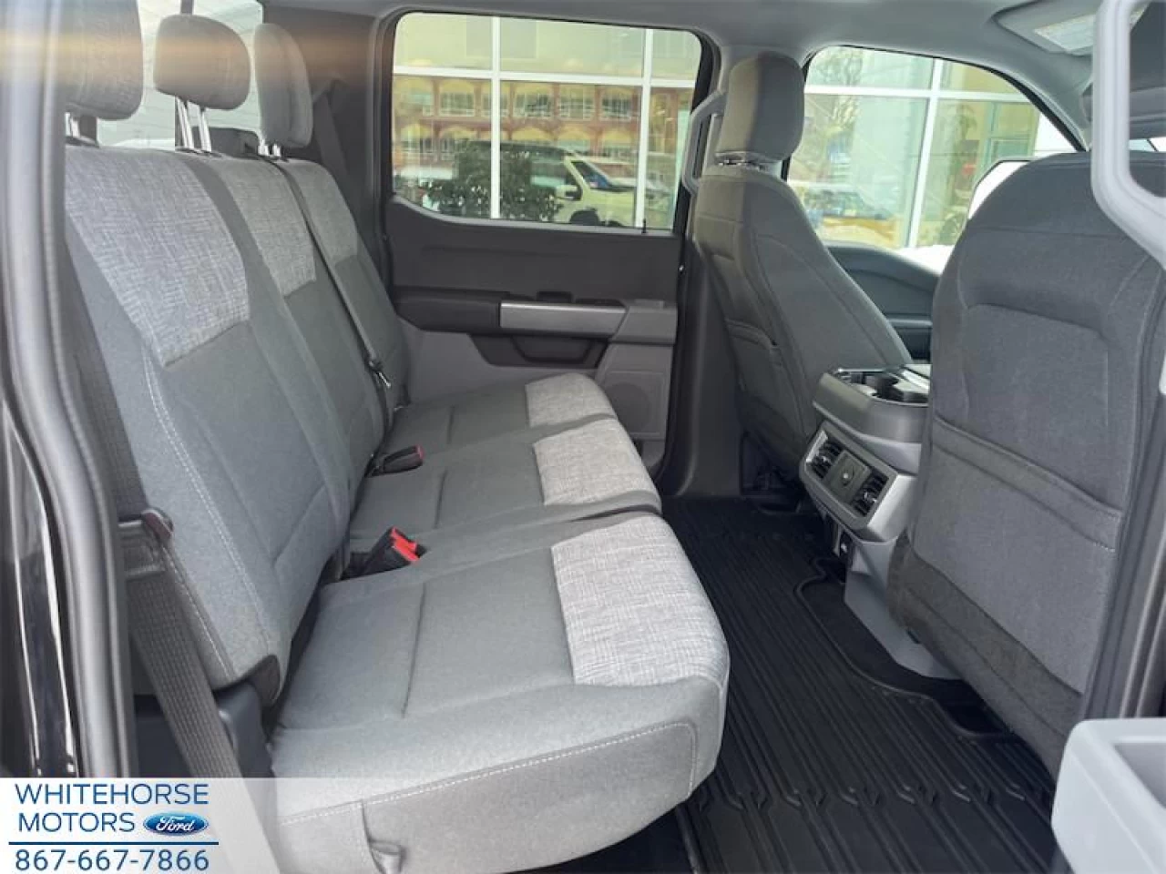 2023 Ford F-350 4X4-CREW CAB SRW XLT-176 WB Main Image