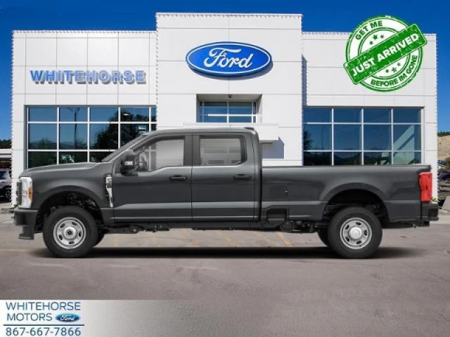 Ford F-350 4X4-CREW CAB DRW LARIAT-176 WB 2024