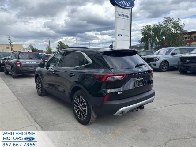 Ford Escape PHEV 2025