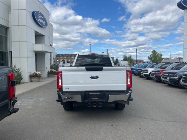 Ford F-350 4X4-CREW CAB SRW XLT-176 WB 2023