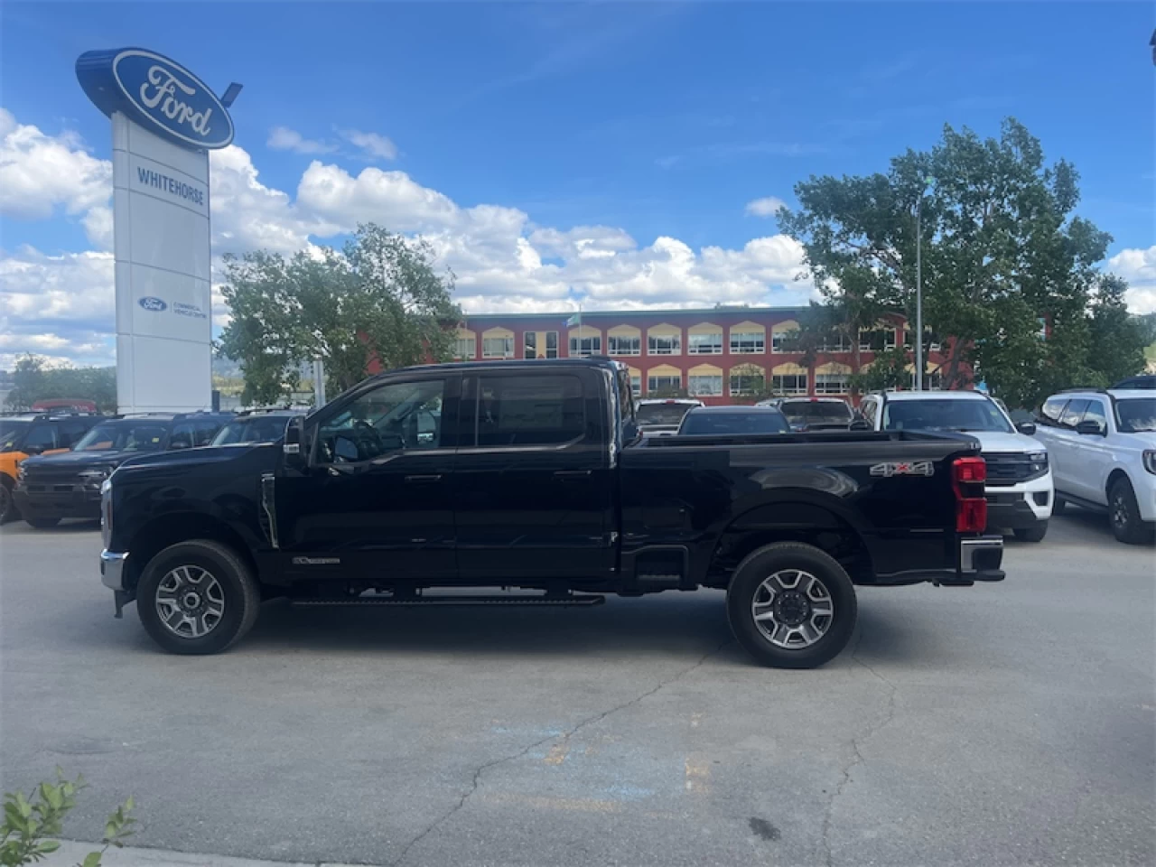 2026 Ford F-350 Lariat Main Image