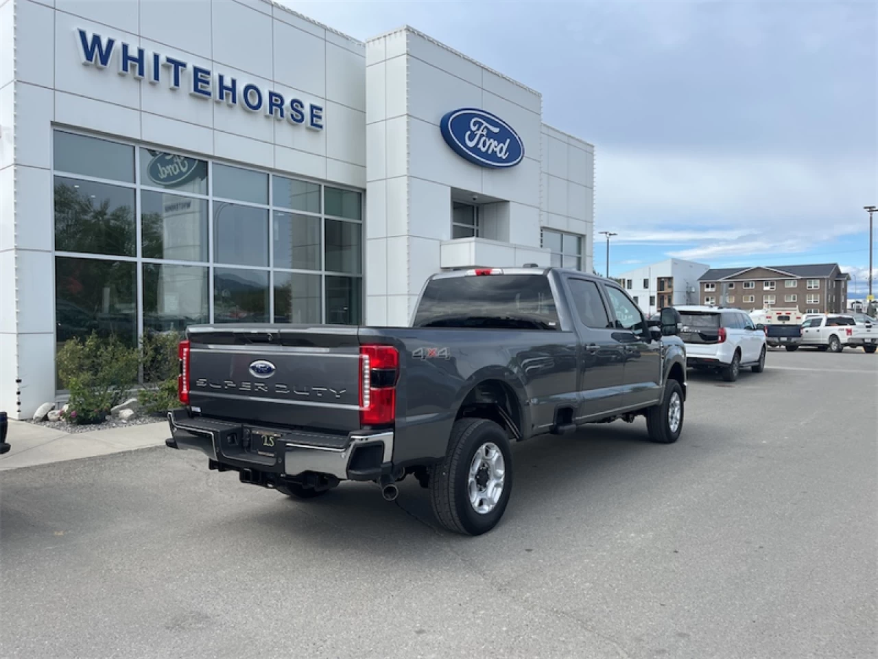 2026 Ford F-350 XLT Main Image