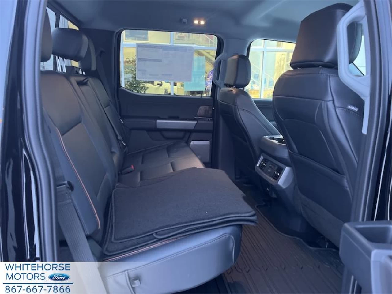 2026 Ford F-350 Super Duty Lariat Main Image