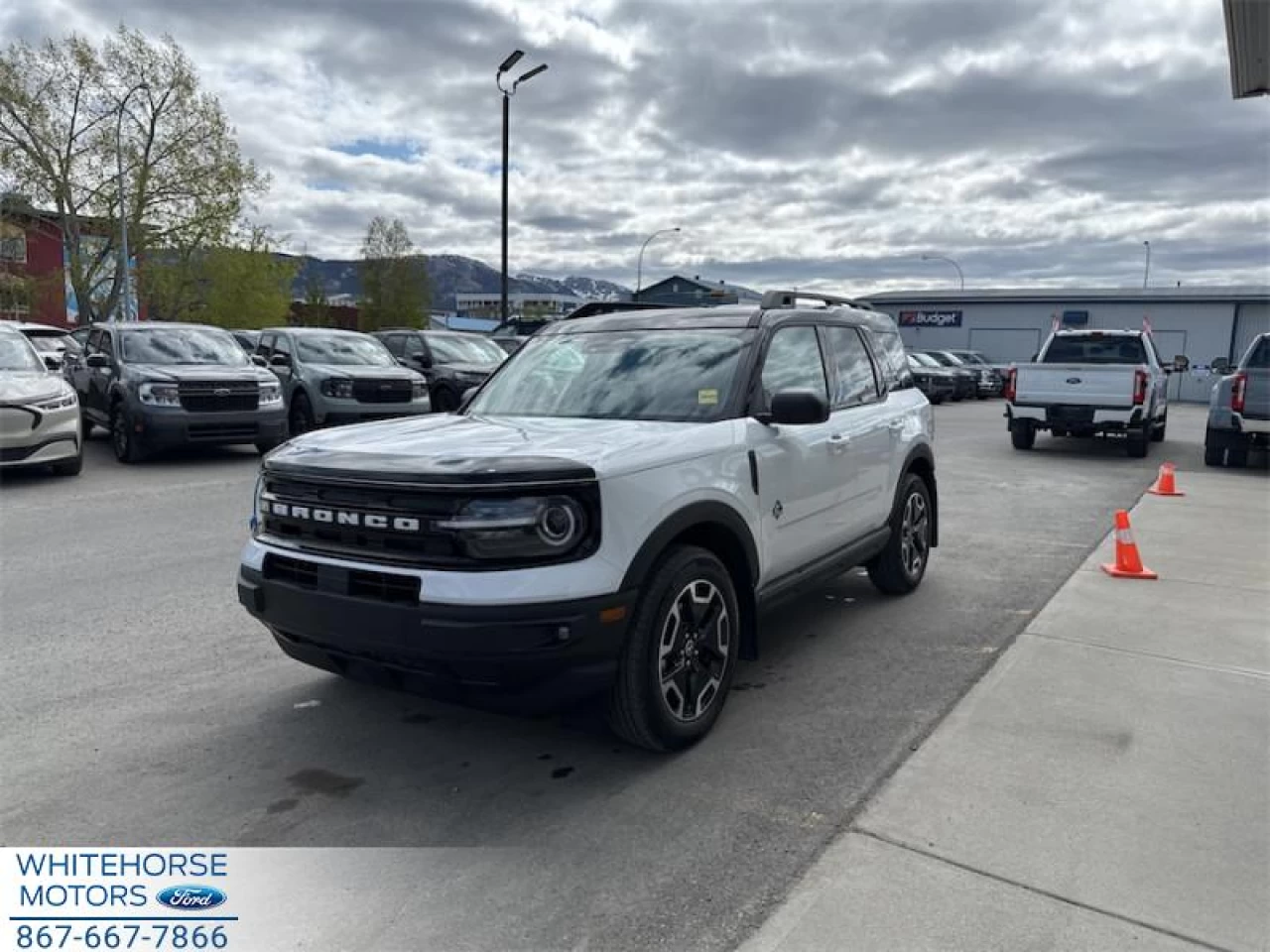 2024 Ford Bronco Sport Outer Banks Main Image