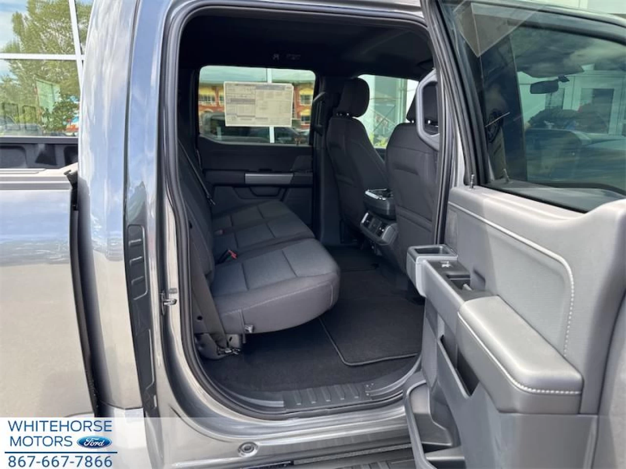 2025 Ford F-150 XLT Main Image