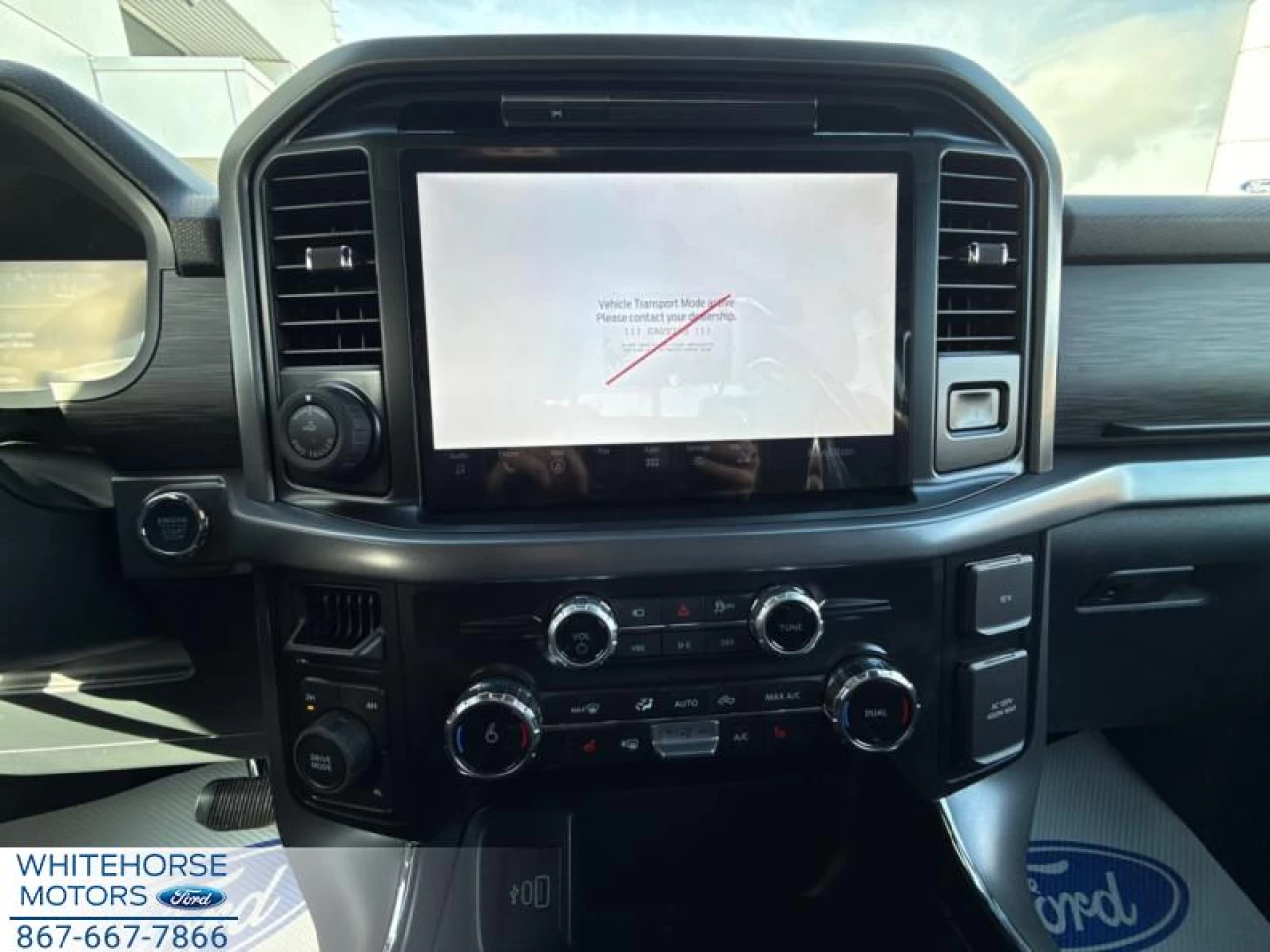 2025 Ford F-150 XLT Main Image