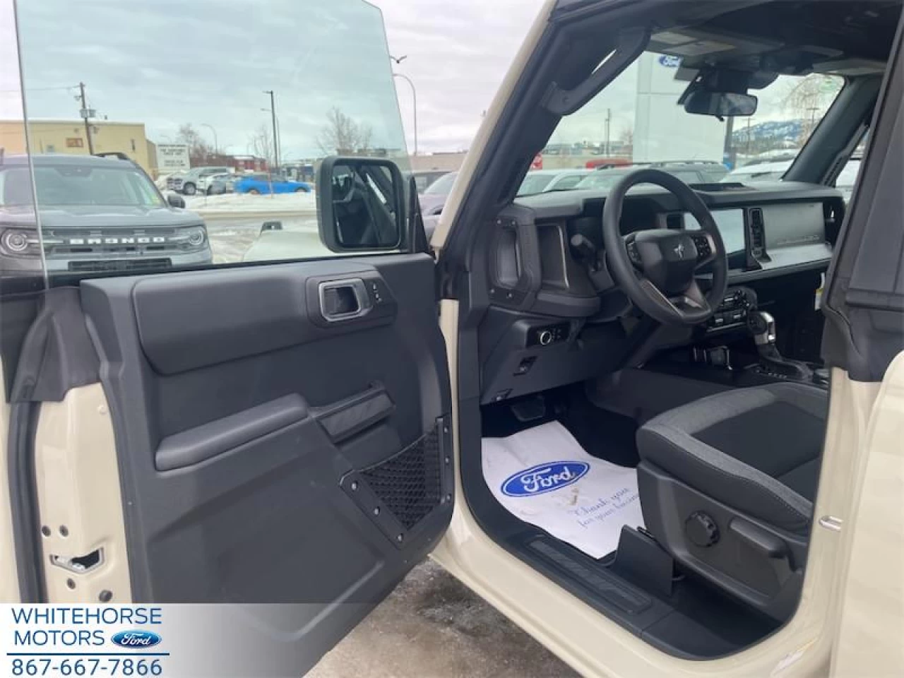 2026 Ford Bronco Base Main Image